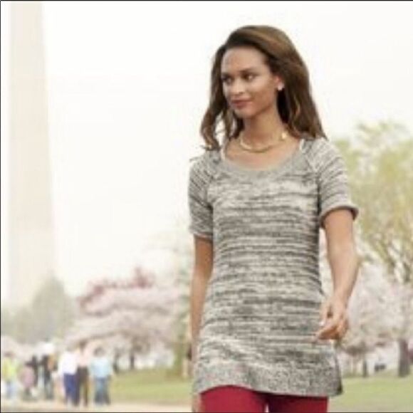 CAbi Style 973 Marled Short Sleeve Neutral Sweater Tunic Gray Medium - Picture 2 of 16